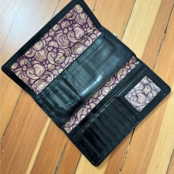 HOBO Black Leather Wallet with Patterned Interior - Picture 2 of 4